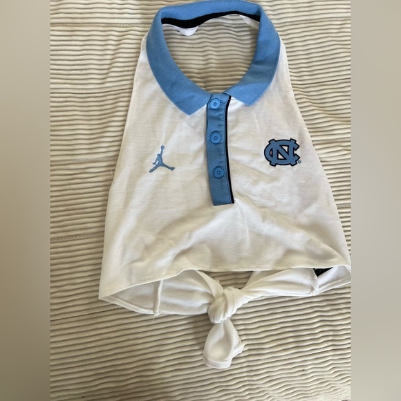 North Carolina Tar Heels Tops - air jordan north carolina Tar Heels Cropped Vneck Halter Top Women’s Medium Y2K